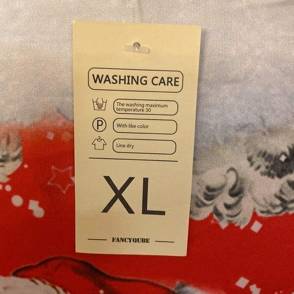 Fancycube Santa Long Sleeved Top XL NWT - Picture 7 of 9